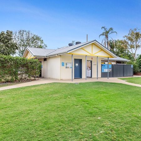 Narrabri Big Sky Caravan Park Екстериор снимка