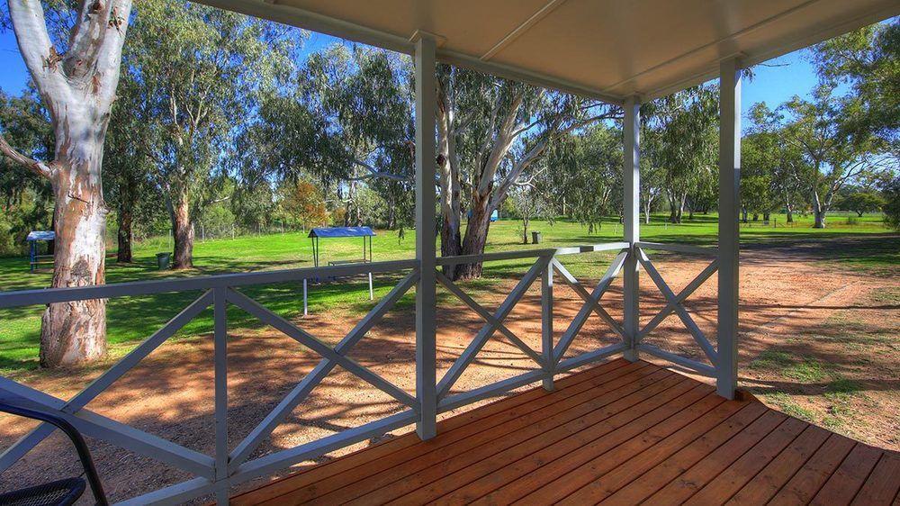 Narrabri Big Sky Caravan Park Екстериор снимка