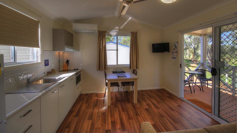 Narrabri Big Sky Caravan Park Екстериор снимка